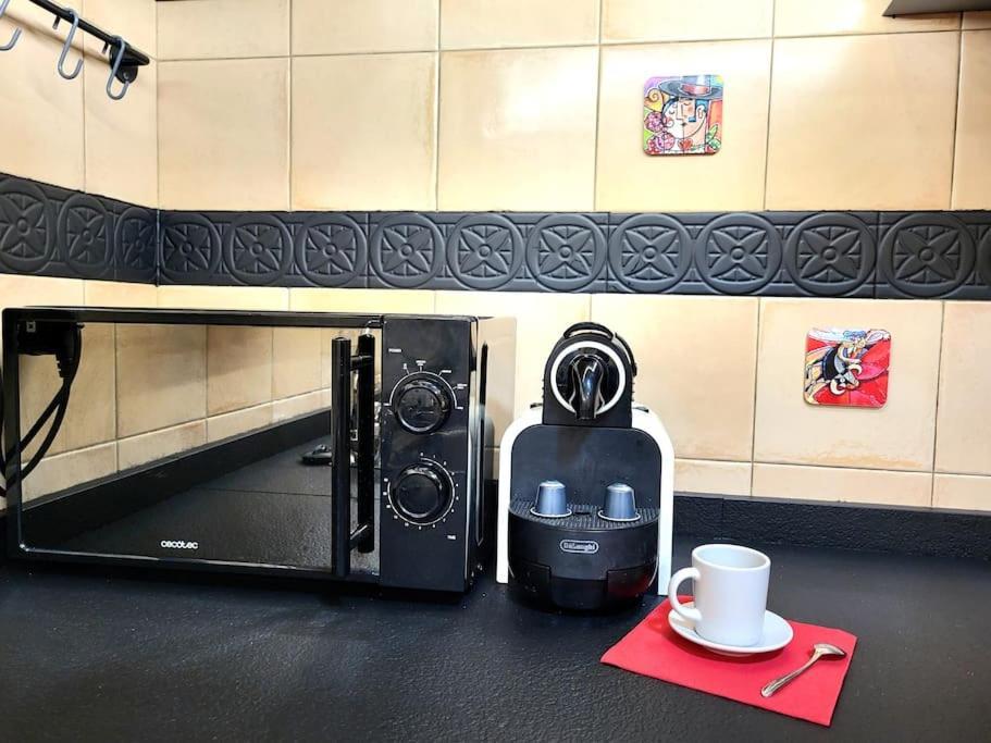 Flamenco, Apartamento Exclusivo De Dos Habitaciones En El Pleno Del Casco Antiguo, Alicante, Playa, Centro Historico, Rambla المظهر الخارجي الصورة